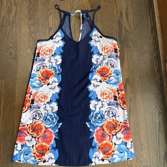 BeBop Dresses & Skirts - Floral summer spring dress